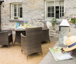 Shared courtyard garden